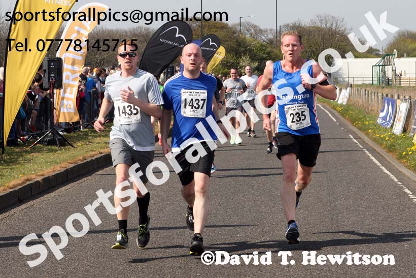 North Tyneside 10k Road Race, Whitley Bay. Photo:  David T. Hewitson/Sports for All Pics